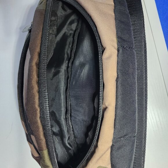 Adidas Originals Unisex Camo Green Brown Adjustable Fanny Pack Waist Travel Bag - Picture 6 of 8